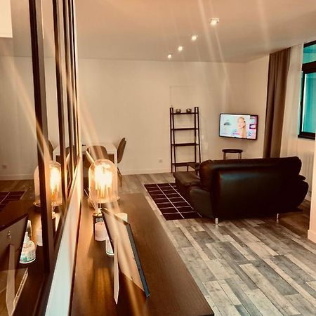 Superbe Appartement En Hyper Centre De Charleville Exterior photo