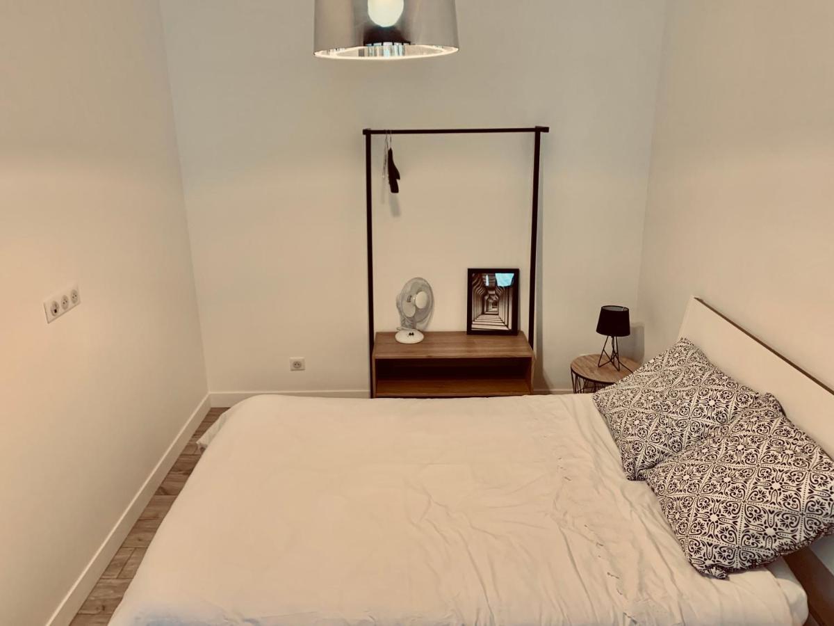 Superbe Appartement En Hyper Centre De Charleville Exterior photo